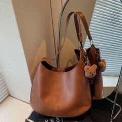 大容量包包女式2025新款秋冬时尚轻奢小众高级感单肩包通勤托特包