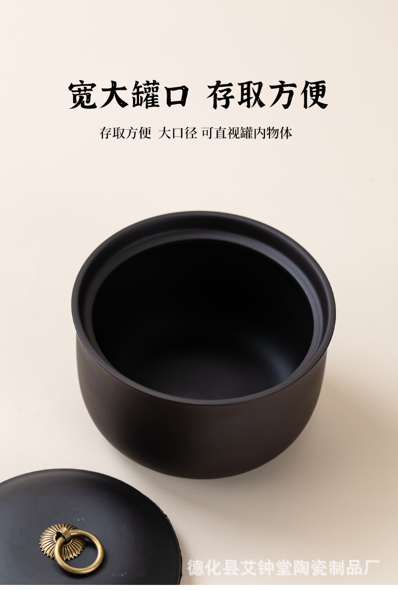 Ceramic Sealed Storage Jar Chinese Style Airtight Herbal Paste Container 501-800ml Moisture Proof Tea Caddy in use