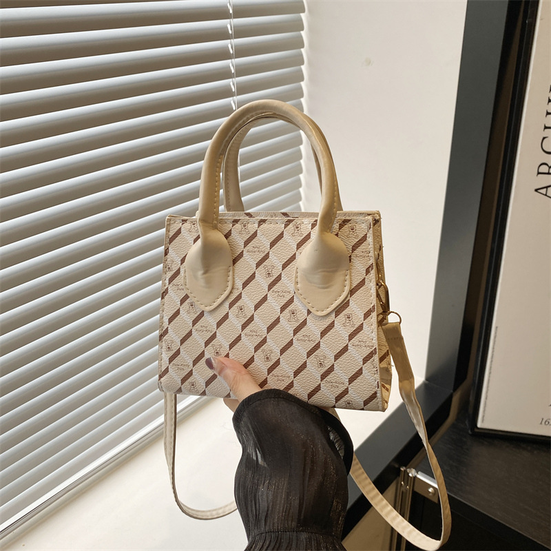 Bolso de mujer 2024 nuevo bolso de moda con textura bolso de hombro de cercanías con estampado de estilo occidental bolso de mensajero de gran capacidad de moda