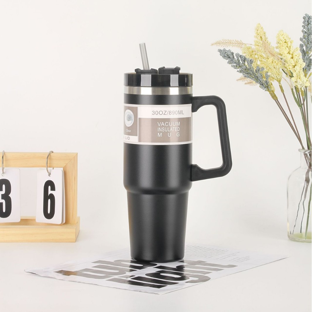 Nueva taza del coche del acero inoxidable 30oz con la taza del vacío de la capacidad grande de la manija con la taza práctica del helado del coche de la paja