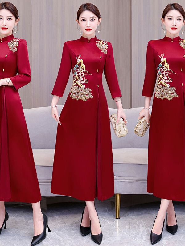 Elegant Autumn Embroidered Plus-Size Evening Dress for Mother-In-Law Wedding Banquet, Long and Stylish Cheongsam Dress for Young Mothers