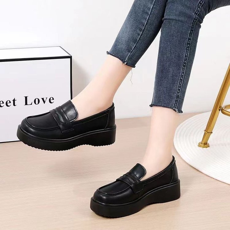 Gran Bretaña de suela gruesa para trabajar zapatos de cuero para mujeres 2025 nueva primavera Mary Jane Leaf zapatos de un solo pie zapatos para mujeres