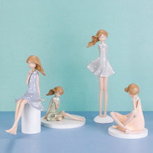 【特价】跨境欧式女孩摆件家居客厅酒柜树脂工艺品家居桌面装饰品