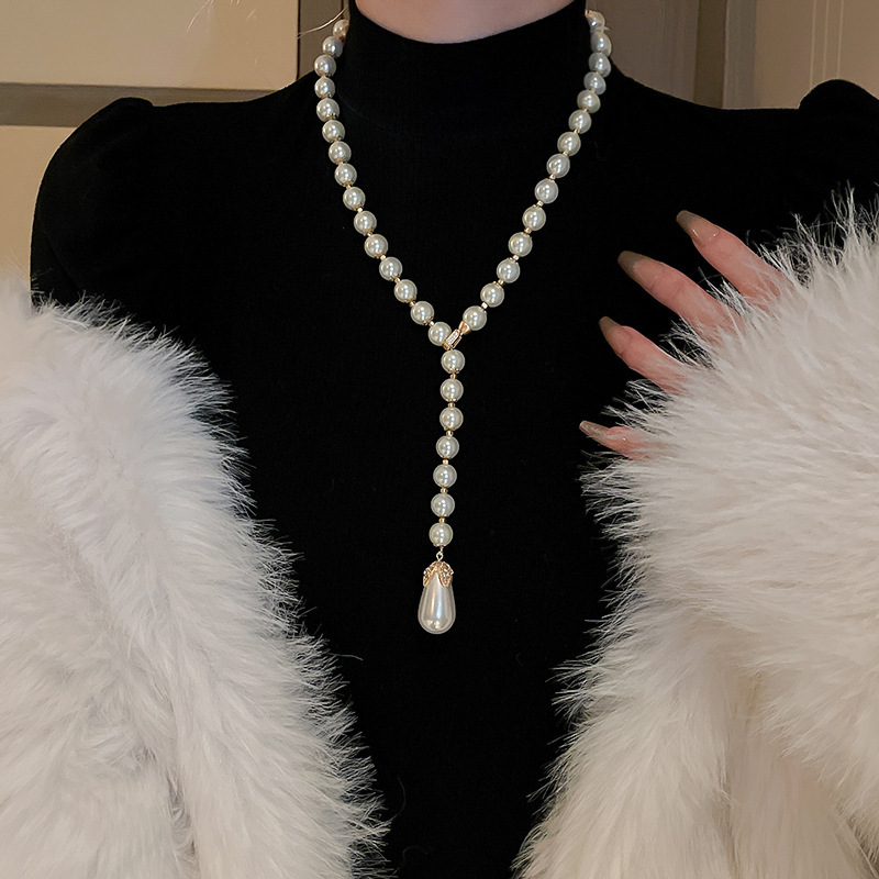 Collar con cuentas de perlas de gota de agua con diamantes transfronterizos otoño e invierno cadena de suéter de lujo ligero francés moda todo fósforo joyería de alta gama