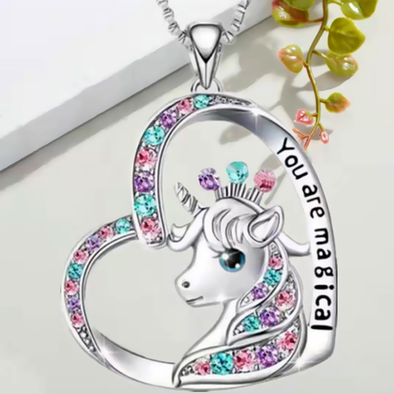 Fashion Unicorn Alloy Hollow Out Inlay Rhinestones Women's Pendant Necklace 1 Piece display picture 4