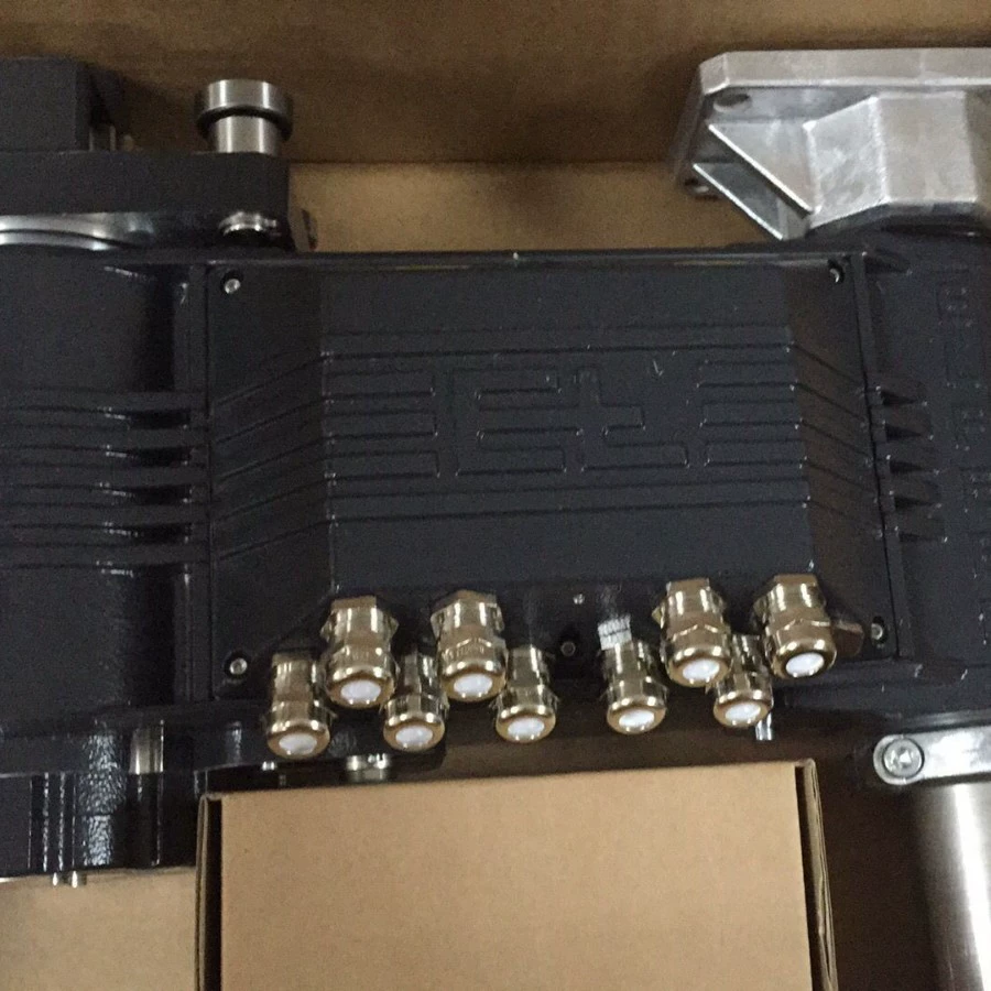 E+L Laimer KR6030 366945ЛЕВАЯ РУКА, 366946 ПРАВАЯ РУКА