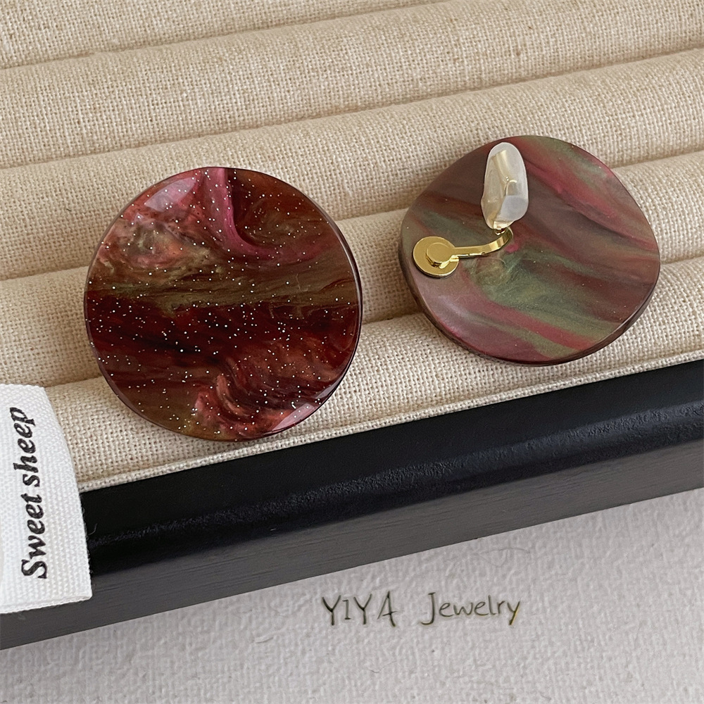 이어클립 스타일 앰버