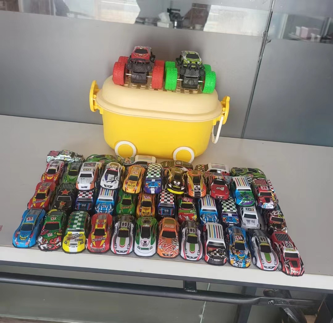 Pequeño barril de pato amarillo caja de almacenamiento de aleación para niños coche de juguete coche niño bebé tire hacia atrás coche inercia 50 unidades
