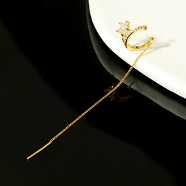 项链;耳钉;耳扣