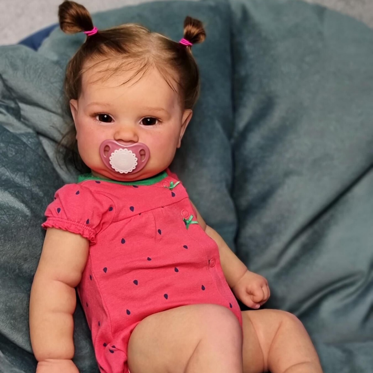 Muñeca bebé realista Maddie de 50/60 cm, pintada a mano con detalles exquisitos, éxito de ventas transfronterizo.