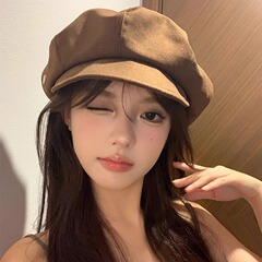 シンプルなカレー色のベレー帽の女性春秋日本系の復古百合八角帽子の大きい頭は顔の小さい画家の帽子の潮を現します。