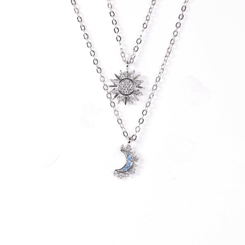 Sun, Moon Pattern Wholesale Jewelry Classic Style Sun Moon Copper Zircon Pendant Necklace