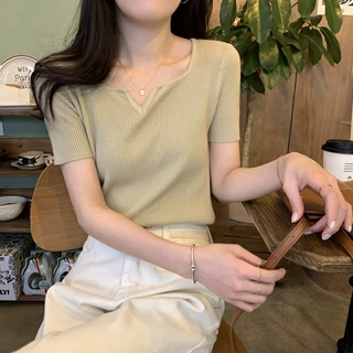 法式绝美气质方领内搭针织衫短袖女夏季设计感V领洋气百搭T恤上衣
