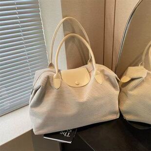 Travel bag, shoulder bag, capacious suitcase to go out, handheld luggage storage system 4