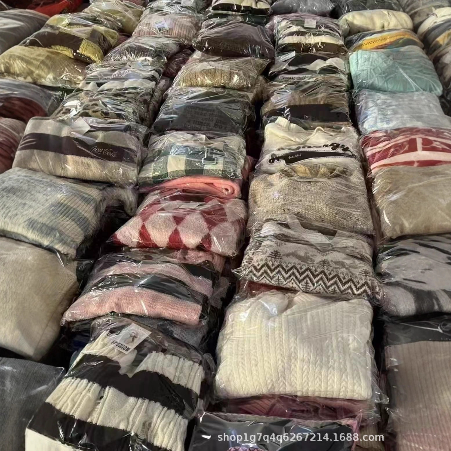 便宜地摊实体秋冬杂款毛衣多款多色混搭 工厂直销批发货源