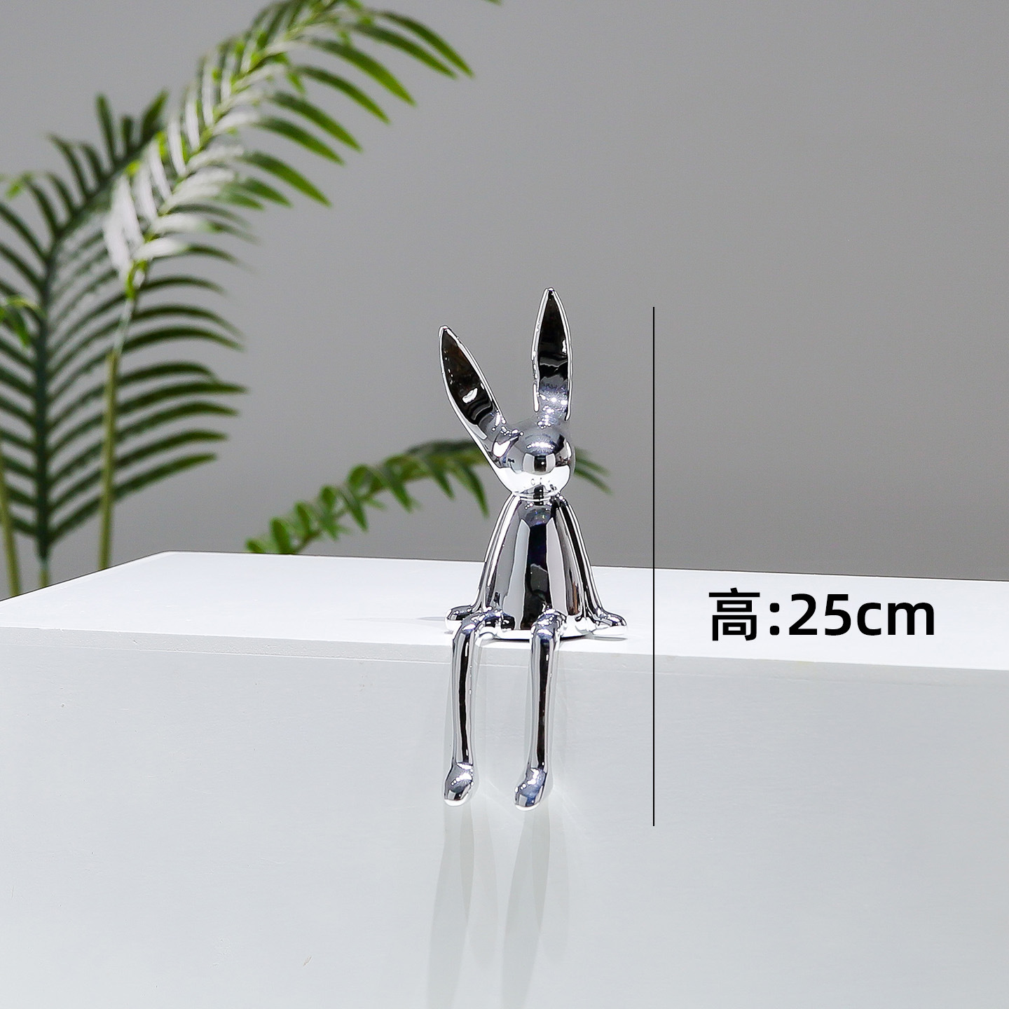 Decoración de conejo de postura sentada de galvanoplastia de lujo ligero moderno