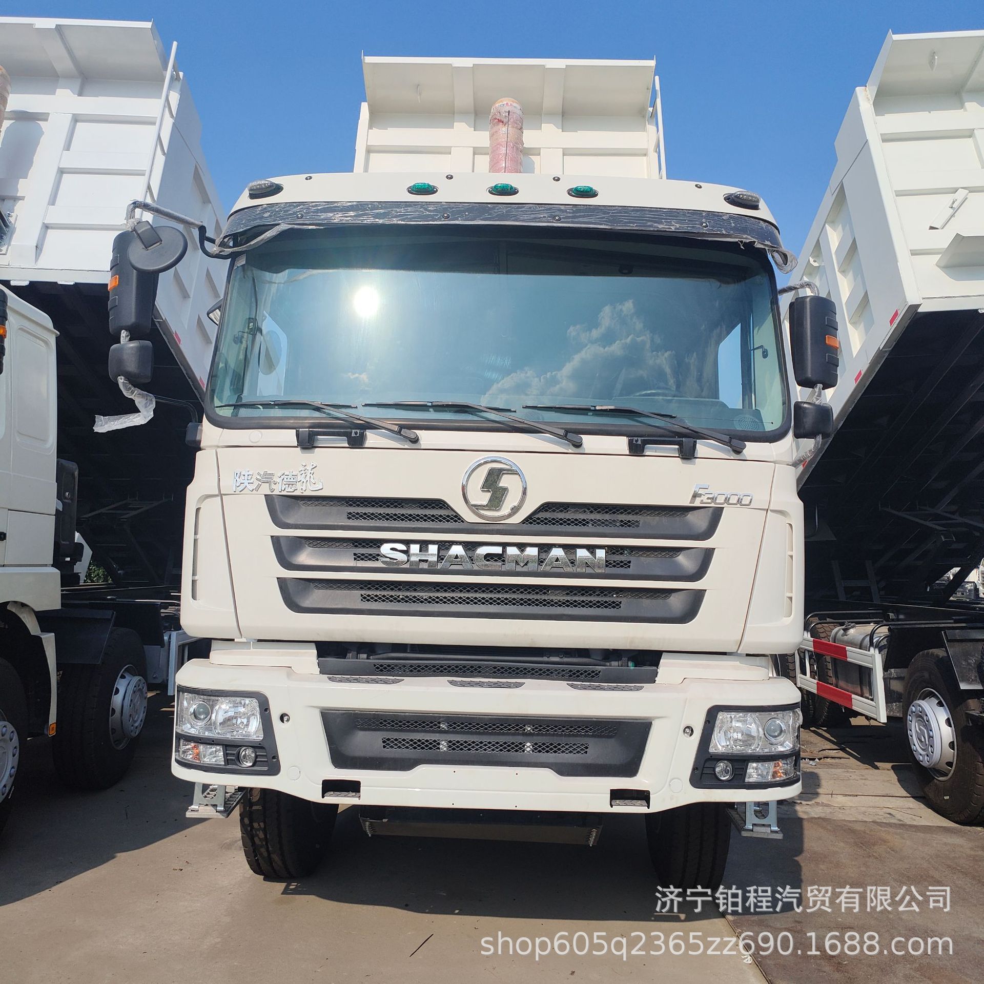 Exported to Africa and the Middle East, SHACMAN F3000 375 Weichai Engine Dump Truck for Construction and Soil Transport