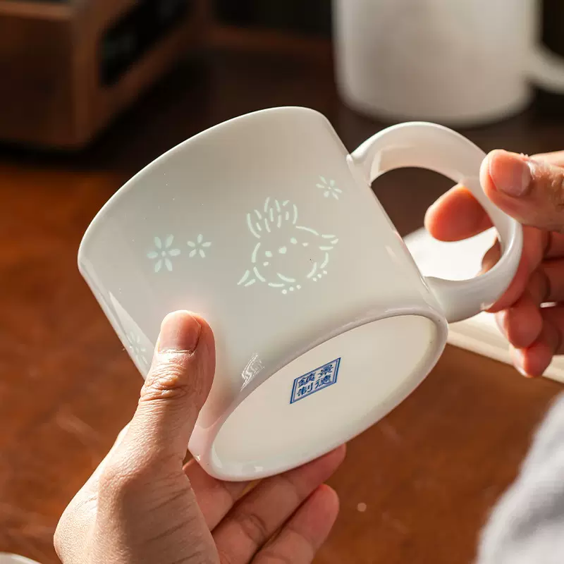 景德镇陶瓷马克杯家用喝水杯子办公室水杯玲珑瓷高温釉下彩茶杯