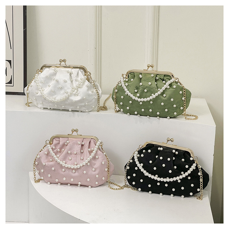 Women's Medium Special Solid Color Elegant Classic Style Pearls Clasp Frame Dome Bag display picture 1