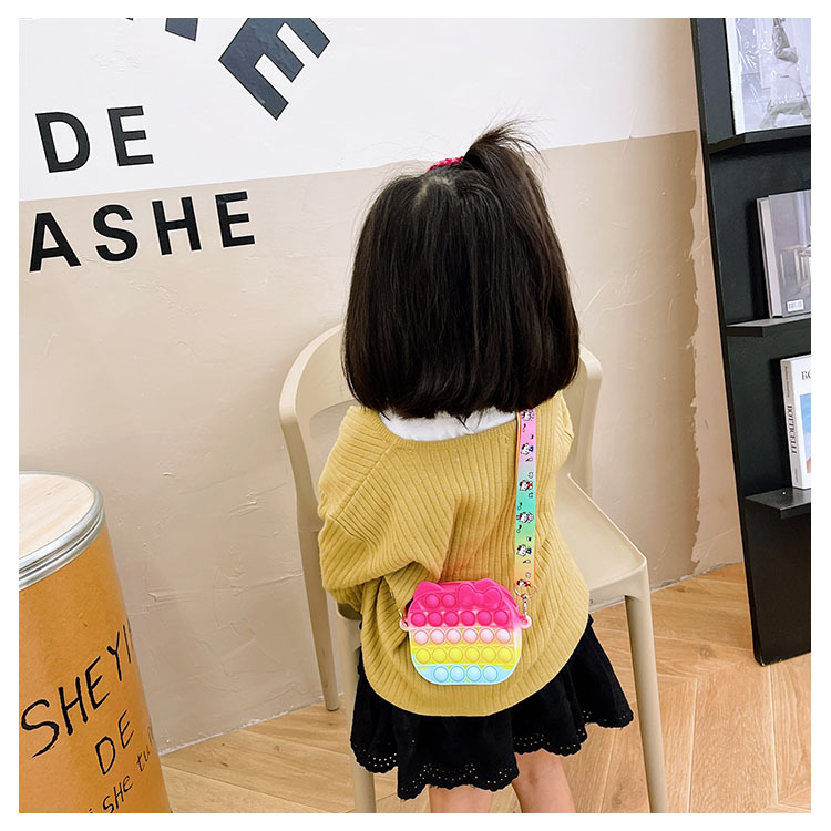 Children's Silicone Bag 2021 New Creative Decompression Small Bag Coin Purse Candy Color Messenger Bag display picture 27