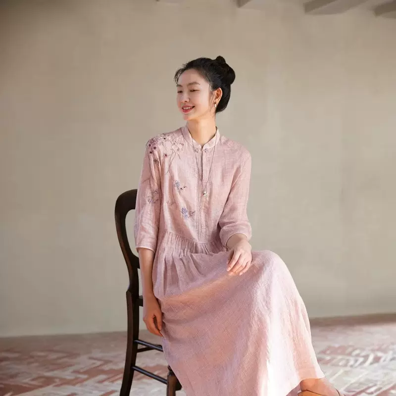 连衣裙春季新款 刺绣苎麻炒色长裙子新中式轻薄文艺气质长裙C0337