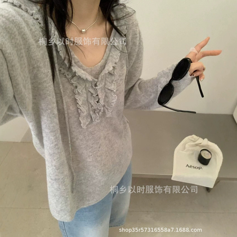 【YISHI】2026 Korean-style gentle 100% wool knitted sweater with ruffled V-neck and ribbons, soft and cozy 【YISHI】2026 Korean-style gentle 100% wool knitted sweater with ruffled V-neck and ribbons, soft and cozy