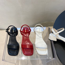 韓國東大門高跟鞋2022女涼鞋夏季搭扣粗跟一字帶休閑涼鞋女士涼鞋