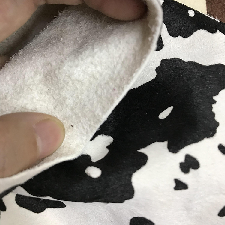 白底黑棕点小奶牛花底色可选花色可选 箱包面料马皮革 牛毛皮