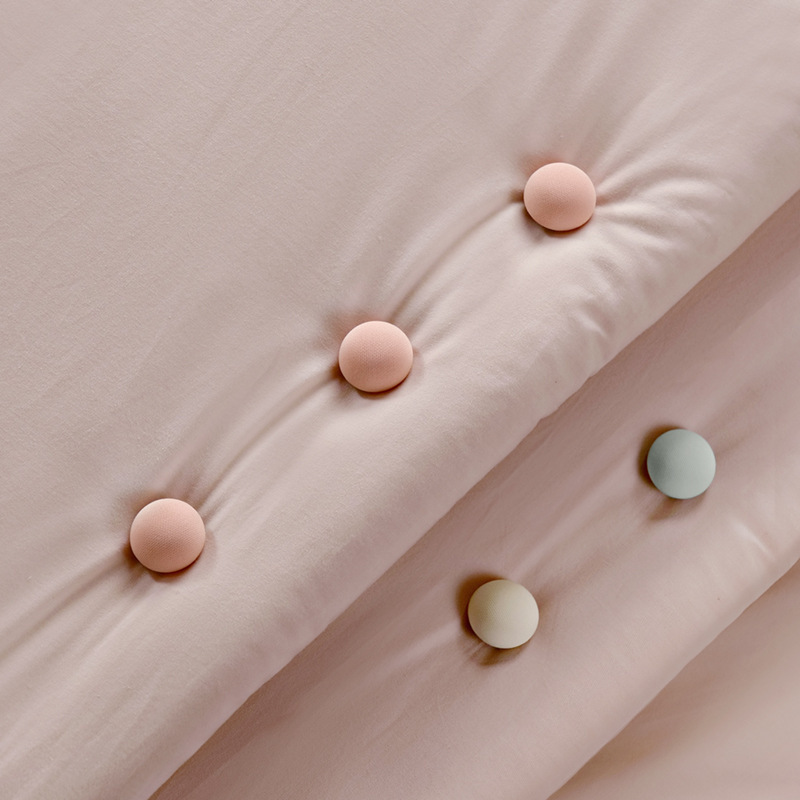 Mushroom Head Quilt Fixer Skin-friendly, Holographic, Anti-Slip, Detachable Quilt Fixing Gadget Reusable Household Safety