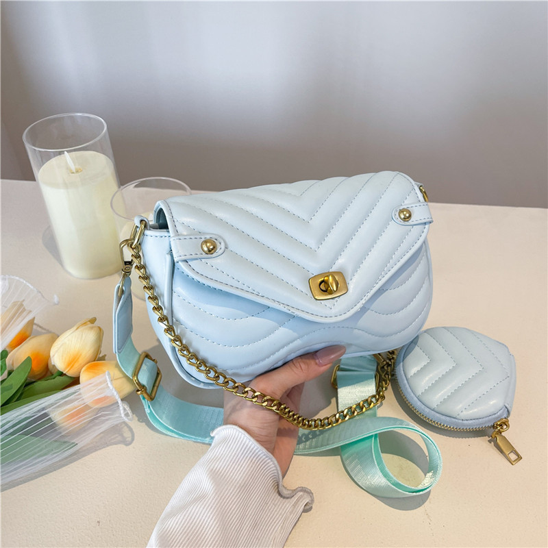 Versión coreana del pequeño bolso fragante 2025 verano nuevo bolso femenino ondulado bordado bolso de hombro cadena de moda bolso de mensajero