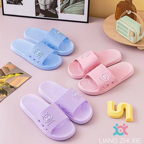 Wholesale household slippers for summer, soft-soled anti-slip slippers for ladies at home and room, simple slippers for going out, women's slippers