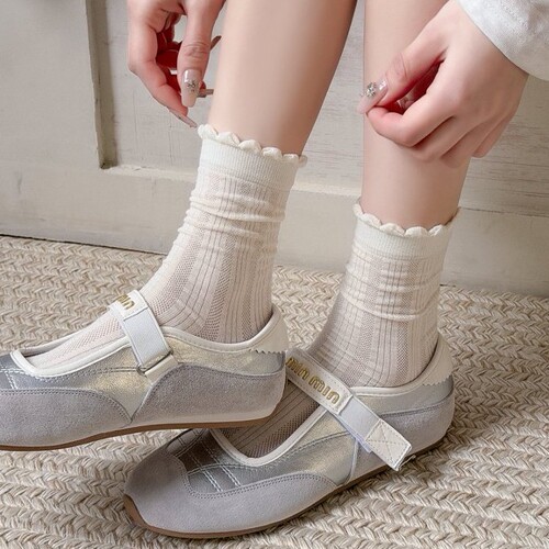 Women's Summer Thin Crew Socks with Moss Edge Ballet Style Pile Socks Breathable Anti-Odor Sweat Absorbent Crew Socks