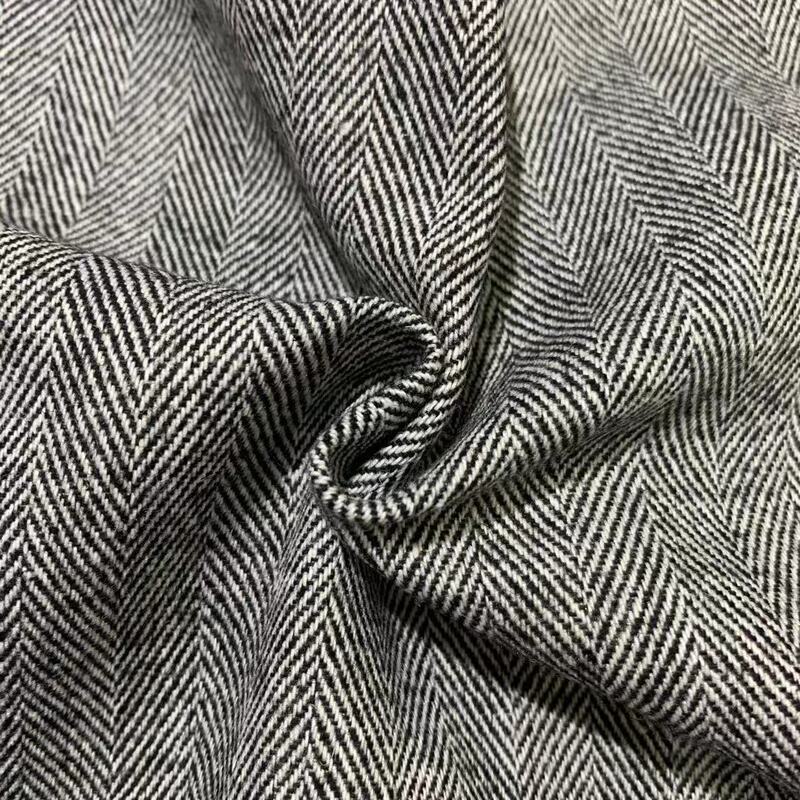 High-Quality Wool Black and White Herringbone Pattern 1cm Herringbone Fabric for Clothing and Pants at the End of the Year