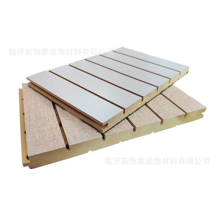 Fibra de madera resistente al fuego sólido madera sólida placa de aislamiento acústico decoración de pared perforada placa de absorción de acústico de cerámica de aluminio reducción de ruido