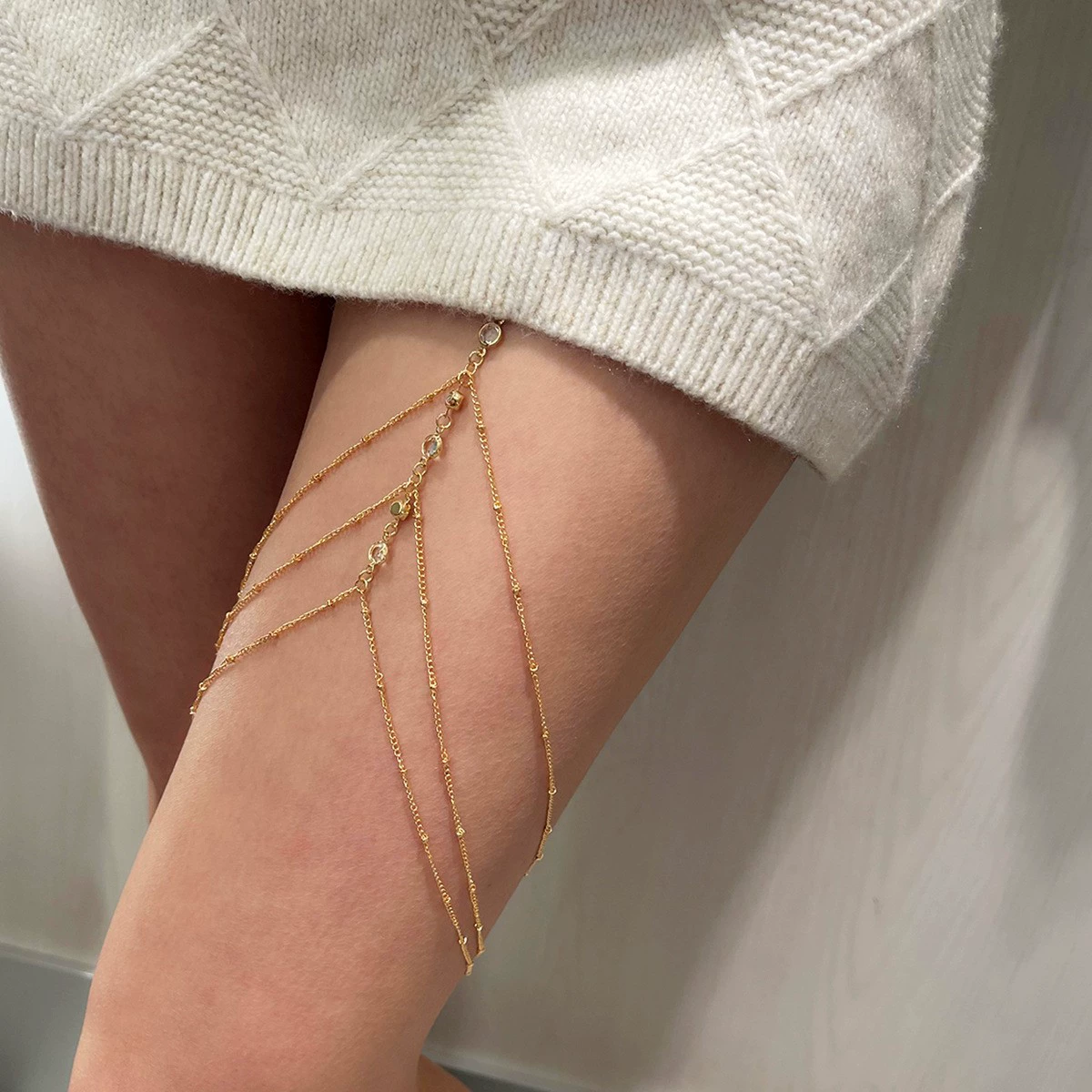 Leg Strap Chain, European Style Golden Rhinestone Thigh Jewelry, Adjustable 7×10 cm