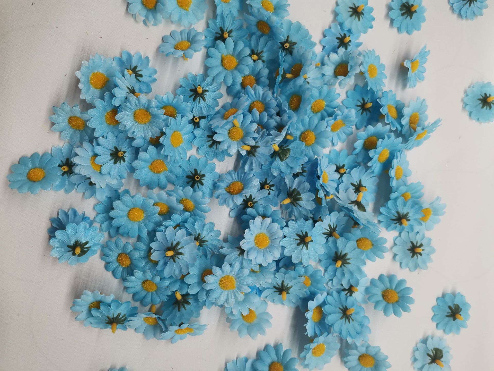 4cm de dos capas pequeño crisantemo girasol flor artificial crisantemo cabeza de flor pequeña Margarita flor artificial