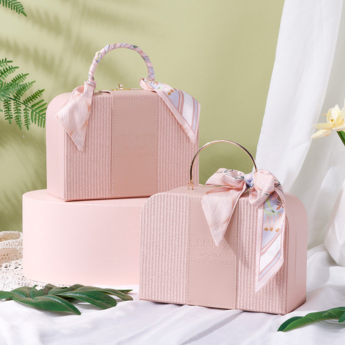 New Metal Handbag Wedding Favors Box, Bridal Gift Box, Happy Wedding Candy Box, Dragon Boat Festival Gift Packaging Box, Wholesale