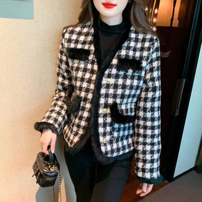 French-Style Tweed Coat for Women, Autumn and Winter Thickened Warm Top with a High-End Feel, Raw Edge Houndstooth Plaid Coat