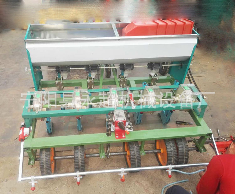 麦茬地用花生播种机 四轮车带花生精播机 施肥播种机 免耕花生播
