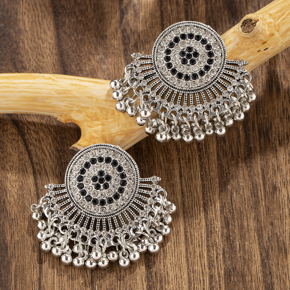 29g Weight Alloy Ear Needle Material Rhinestones Inlay Material Drop Earrings Classification 1 Pair Quantity Holiday, Travel, Daily Occasion Alloy Material Bell Pattern Women's Gender Plating Design Retro, Lady Style 1 Pair Retro Lady Bell Plating Alloy Rhinestones Drop Earrings 8