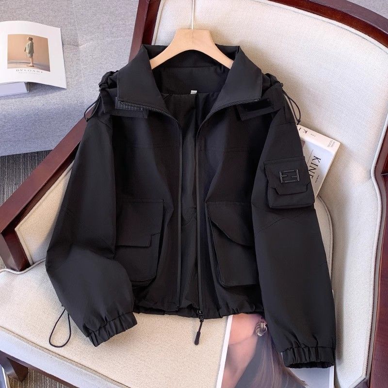 新款2025春秋早秋连帽宽松拉链冲锋衣外套短款上衣时尚休闲大码潮