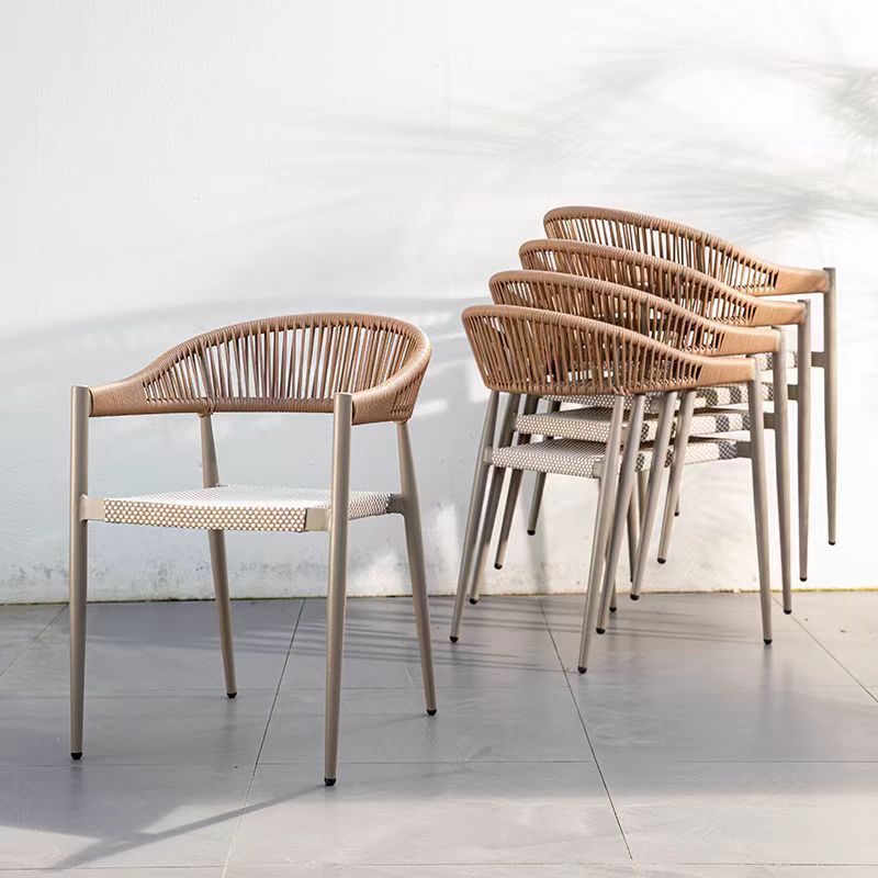 로렌 등나무 의자 - 돈을 절약해 주는 핫 모델