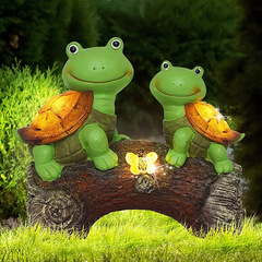 Outdoor solar lamp animal resin crafts turtle frog one-piece statue outdoor garden lamp lawn decoration