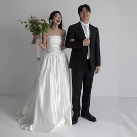 婚纱;晚礼服