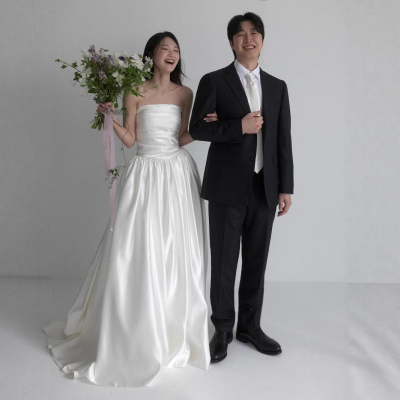 French Light Wedding Dress Satin Simple Tube Top Elegant Niche High-End Korean Banquet Elegant Evening Dress Tutu Skirt
