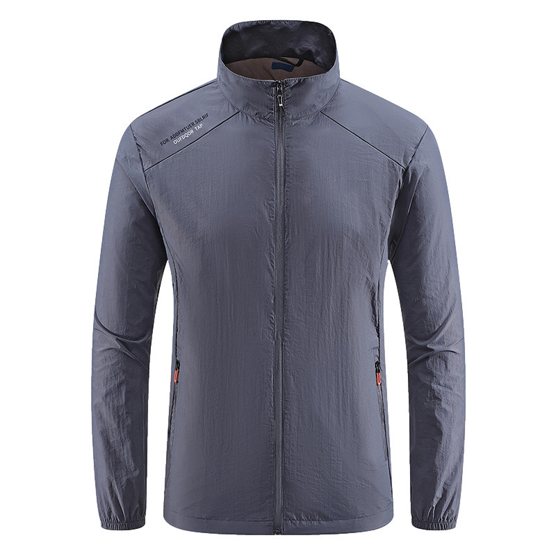 Trajes de protección solar transfronterizos para hombres verano 2024 ocio delgado seda de hielo ropa de protección solar transpirable al aire libre ropa de piel seca rápida moda