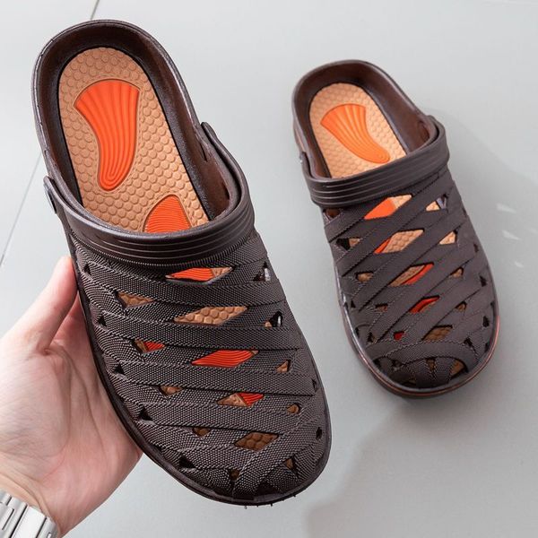 2023 New Hole-In-The-Wall Slippers for Men, Breathable Dual-Purpose Baotou Korean Style Non-Slip Chef Work Sports Running Sandals for Men