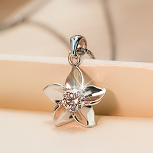 地摊货源项链女新款素馨花吊坠 简约百搭锁骨链日韩炫动吊坠批发