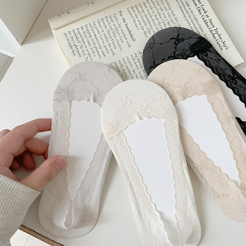 Lace boat socks do not fall with women's socks summer sweat-absorbent invisible boat socks spring and summer breathable cotton bottom shallow socks wholesale Lace boat socks do not fall with women's socks summer sweat-absorbent invisible boat socks spring and summer breathable cotton bottom shallow socks wholesale