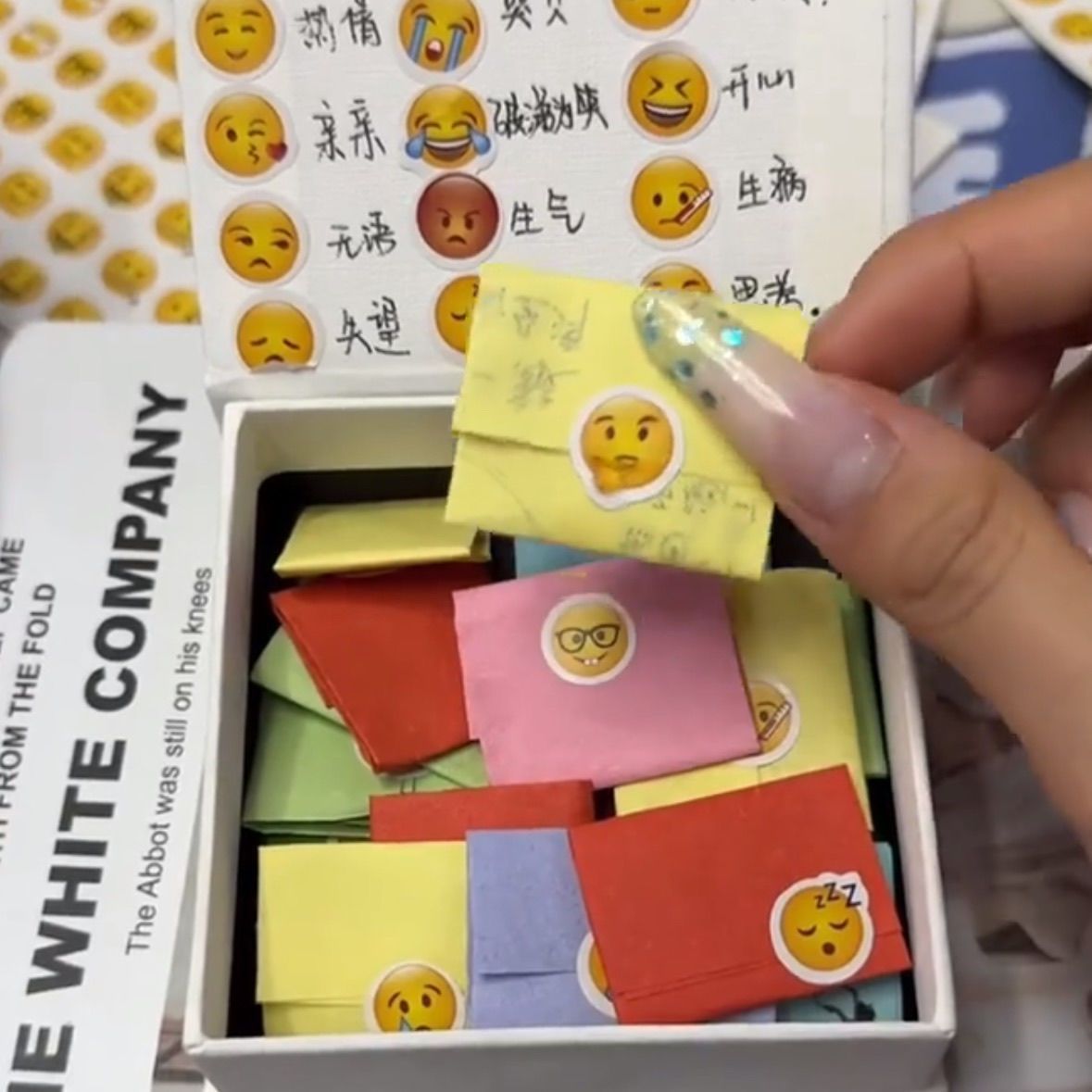 Caja de Regalo Magnética con Solapa de Papel para Regalos de Pareja